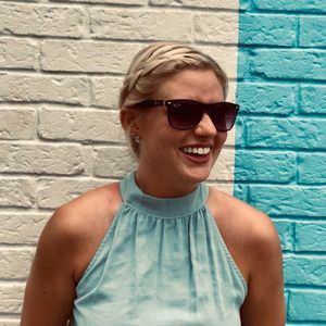 Meet your Posher, Julia